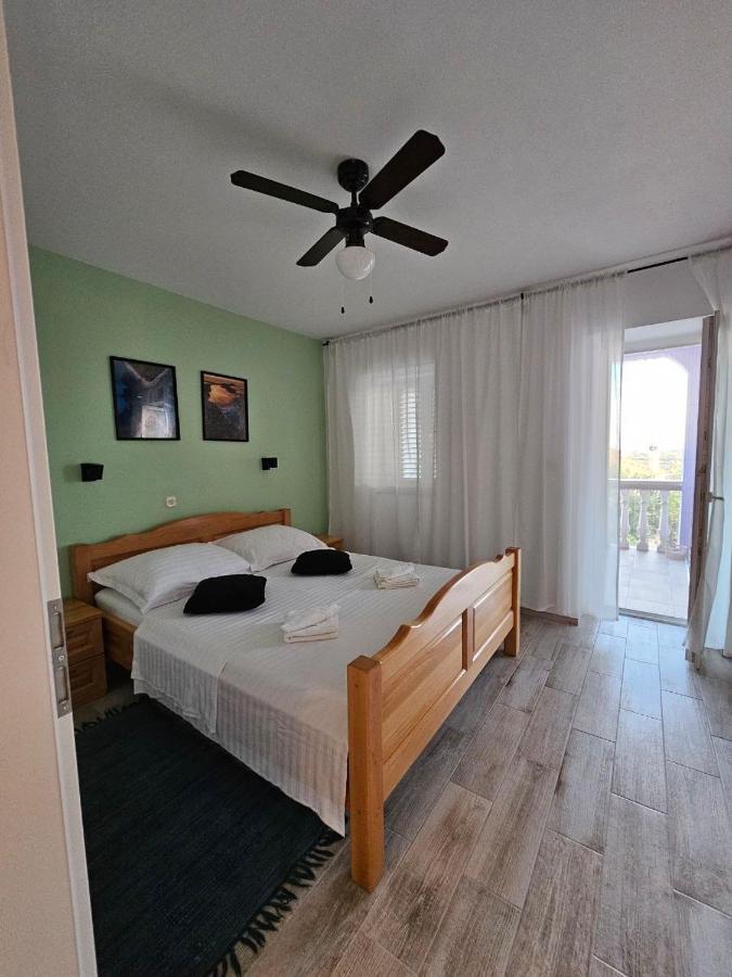 Apartman Lila Čunski Extérieur photo