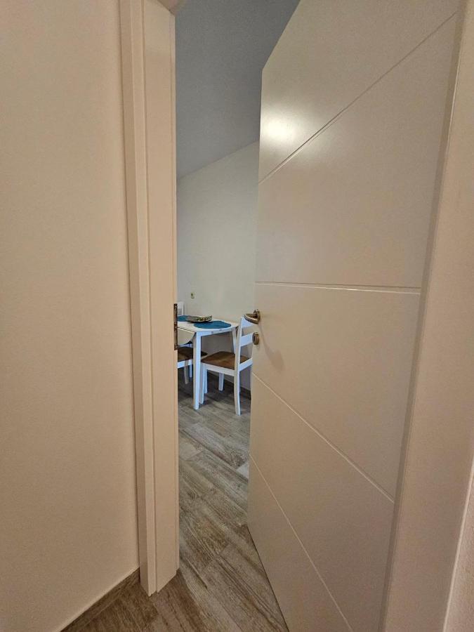 Apartman Lila Čunski Extérieur photo